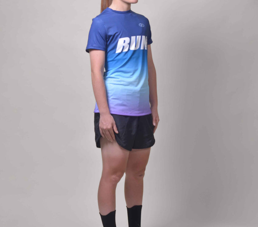 CAMISETA RUNNING CELESTE